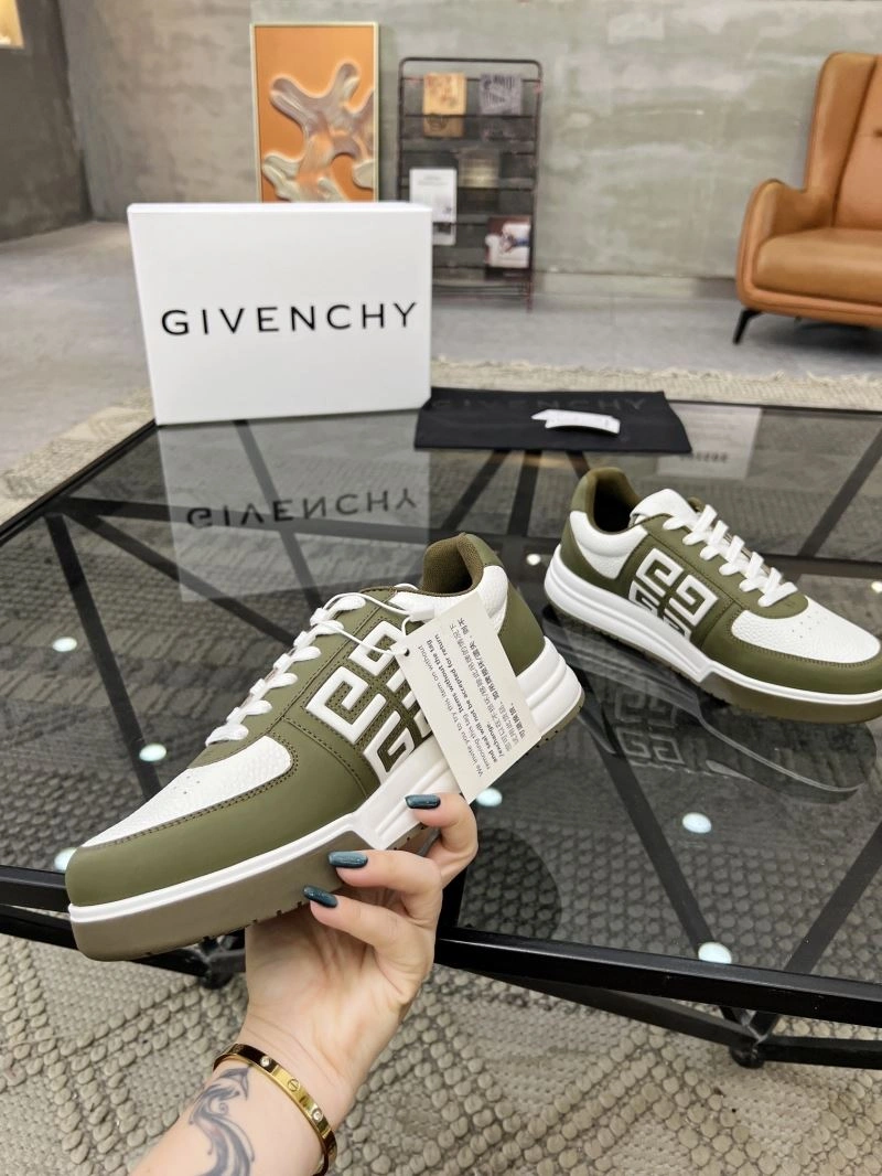Gxvxnchy Sneakers Timeless 154788