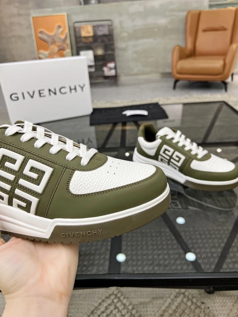 Gxvxnchy Sneakers Timeless 154788
