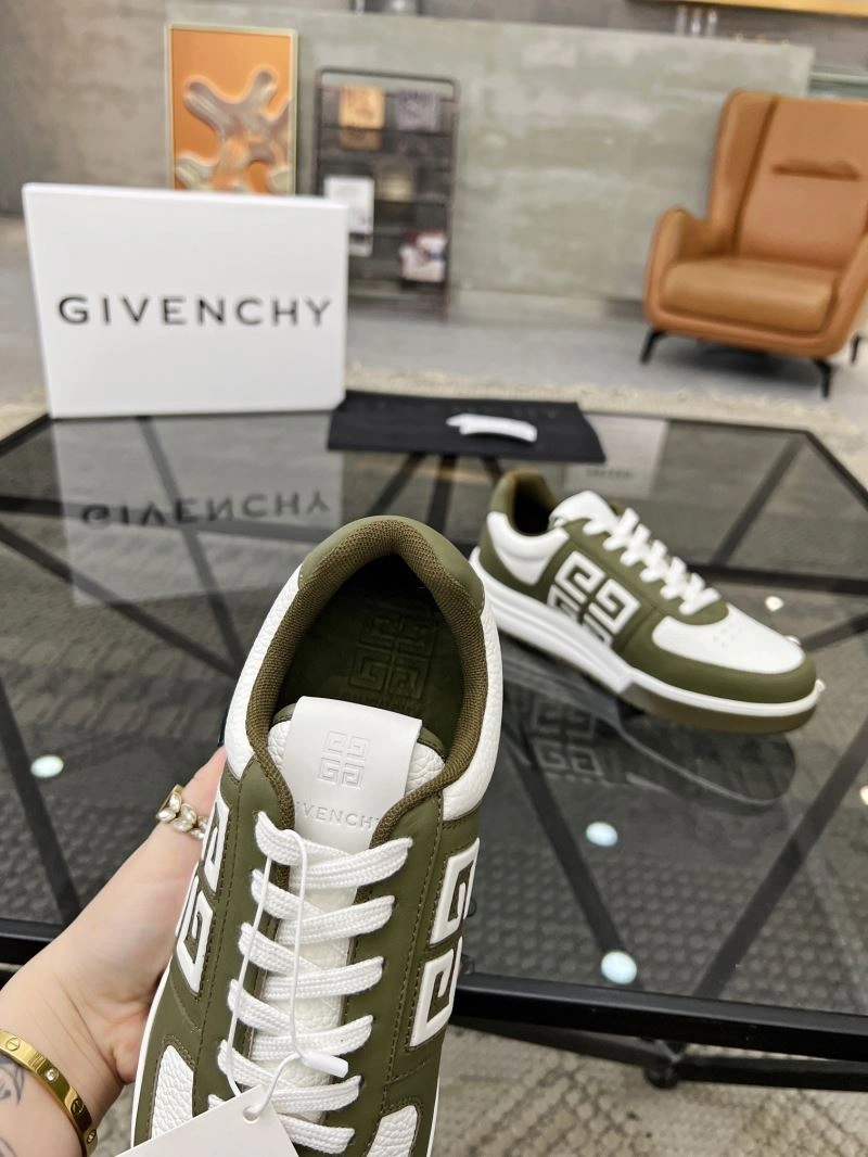 Gxvxnchy Sneakers Timeless 154788