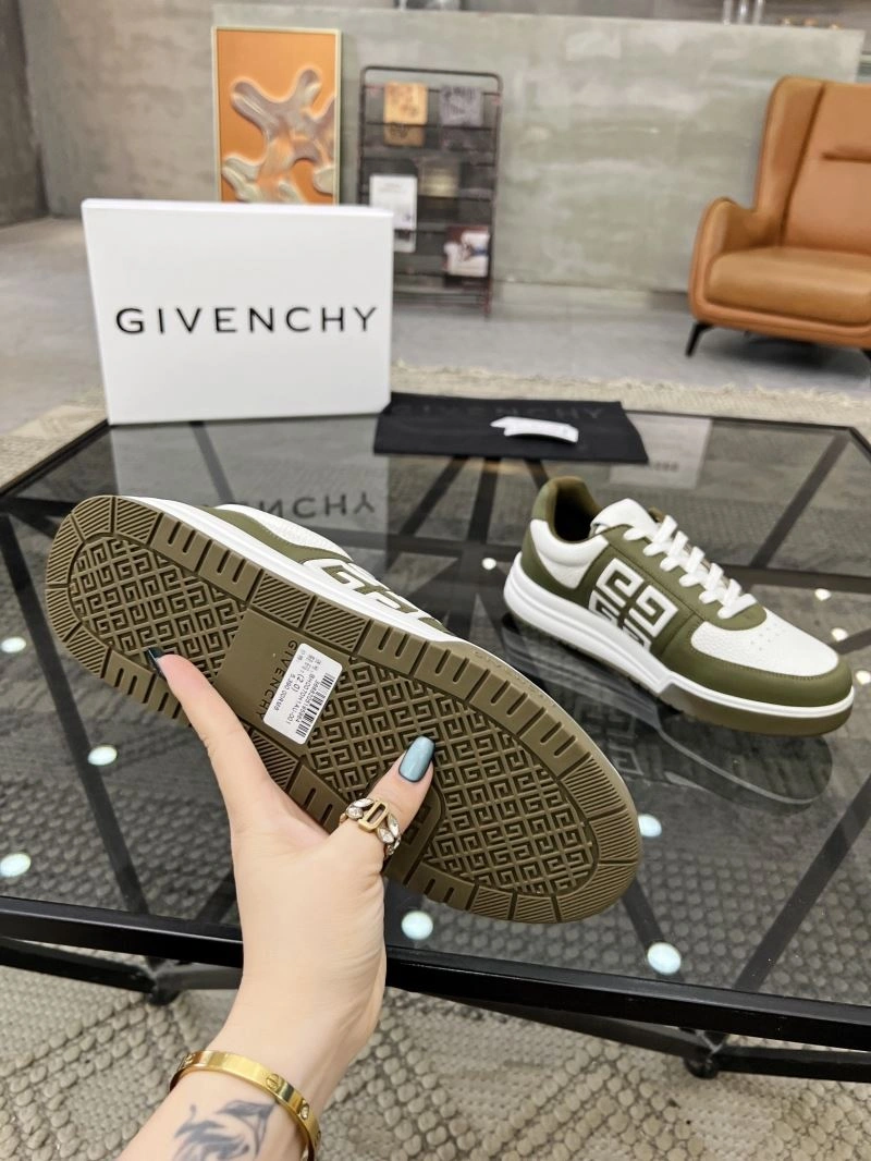 Gxvxnchy Sneakers Timeless 154788