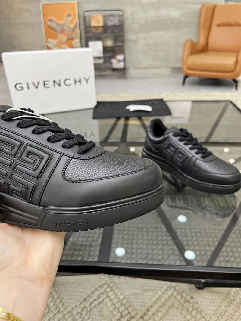 Gxvxnchy Sneakers DailyWear 154784