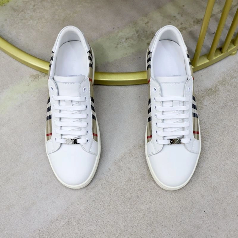 WellDesigned Bxrbxrry Sneakers 115670