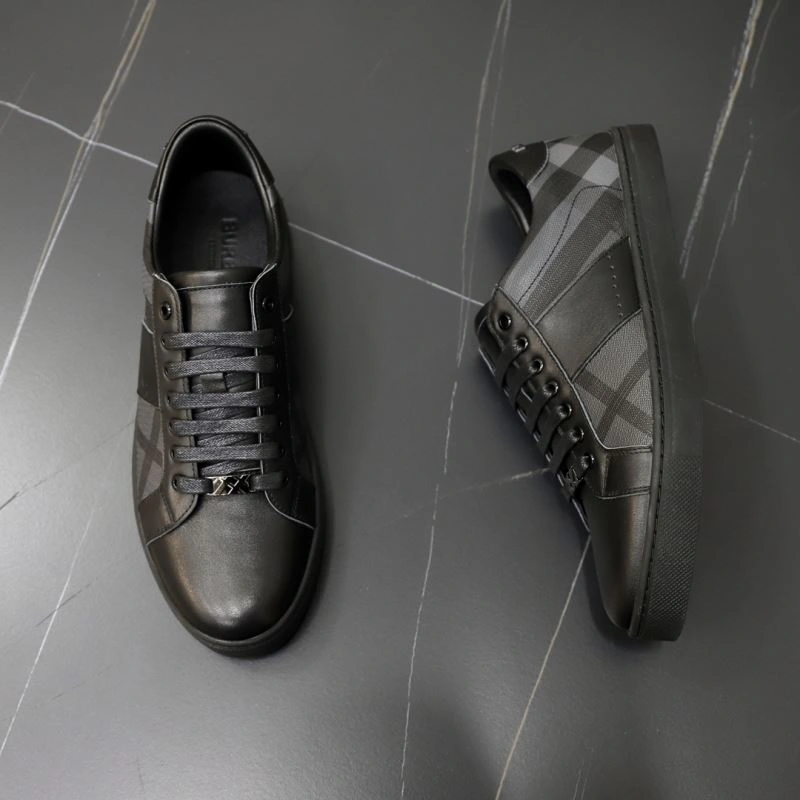 Modern Bxrbxrry Sneakers 115660