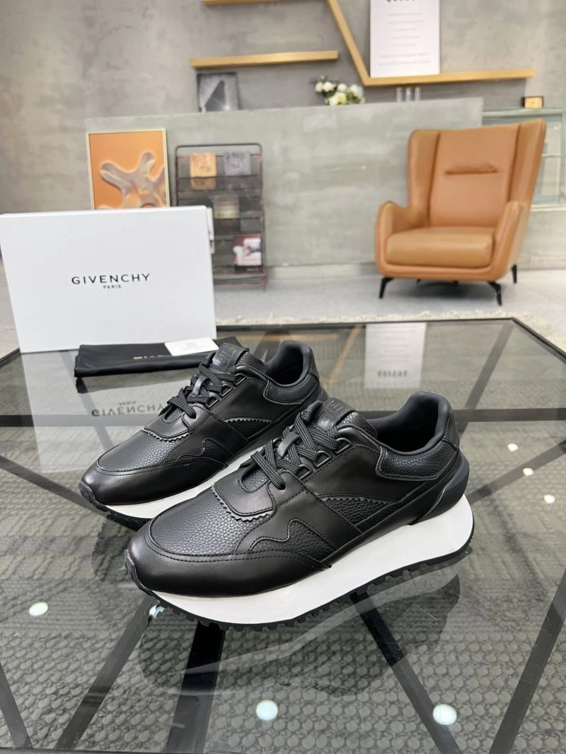 Gxvxnchy Sneakers Soft 154779