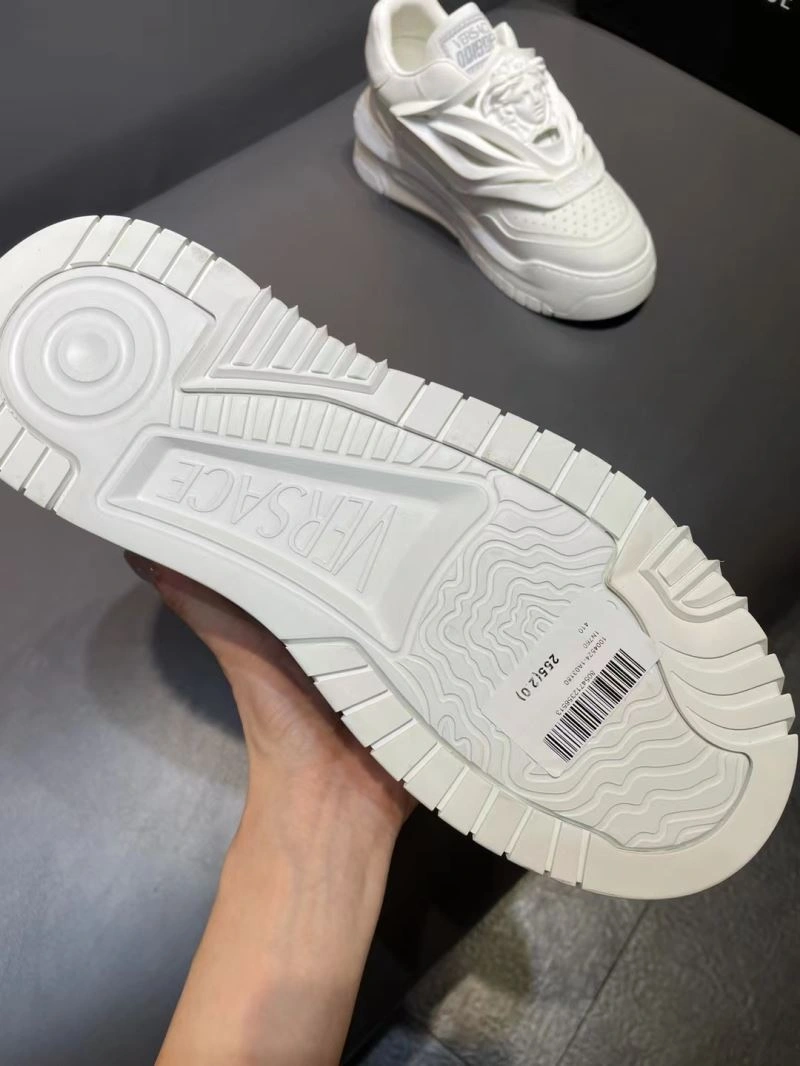 Reliable Gxvxnchy Sneakers 154759