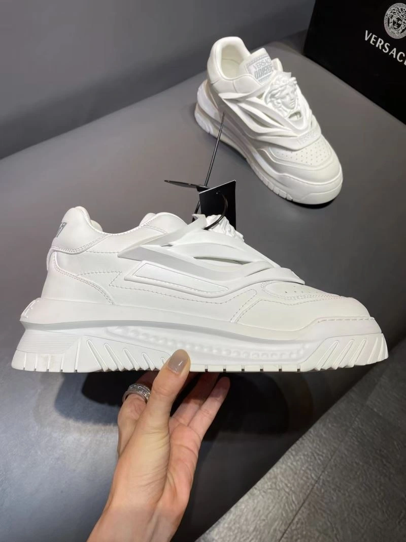 Reliable Gxvxnchy Sneakers 154759