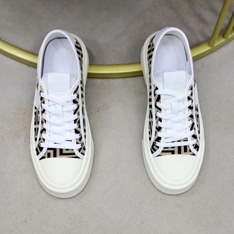 Gxvxnchy Sneakers Flexible 154764