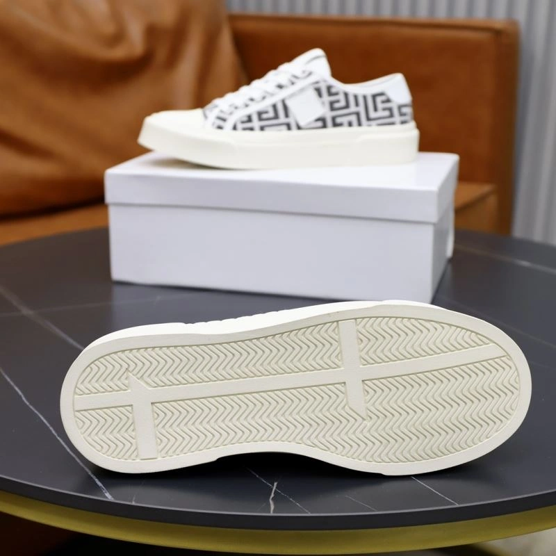 Gxvxnchy Sneakers Functional 154766