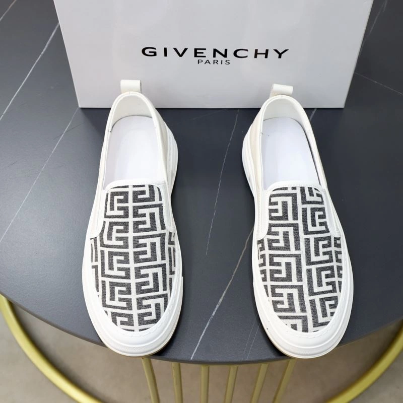 Gxvxnchy Sneakers StreetReady 154756