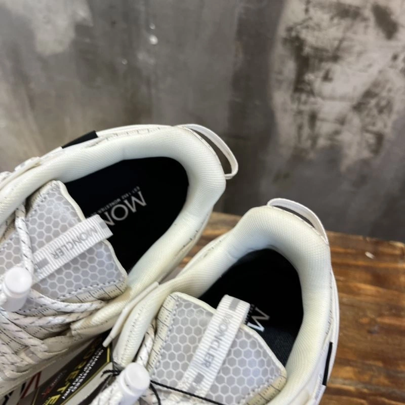 Versatile Mxnclxr Sneakers 197700