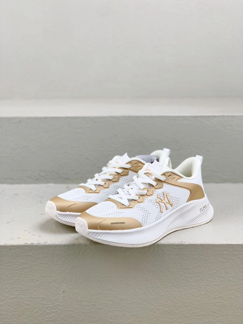 Stylish Gxccx Sneakers 166723