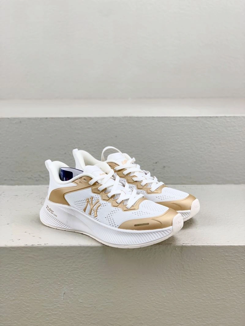 Stylish Gxccx Sneakers 166723