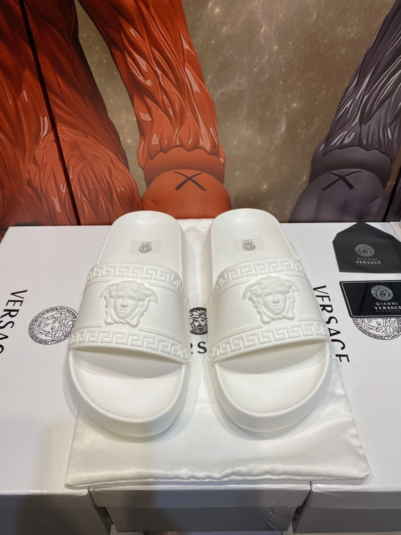 Comfortable Gxvxnchy Slippers 153535