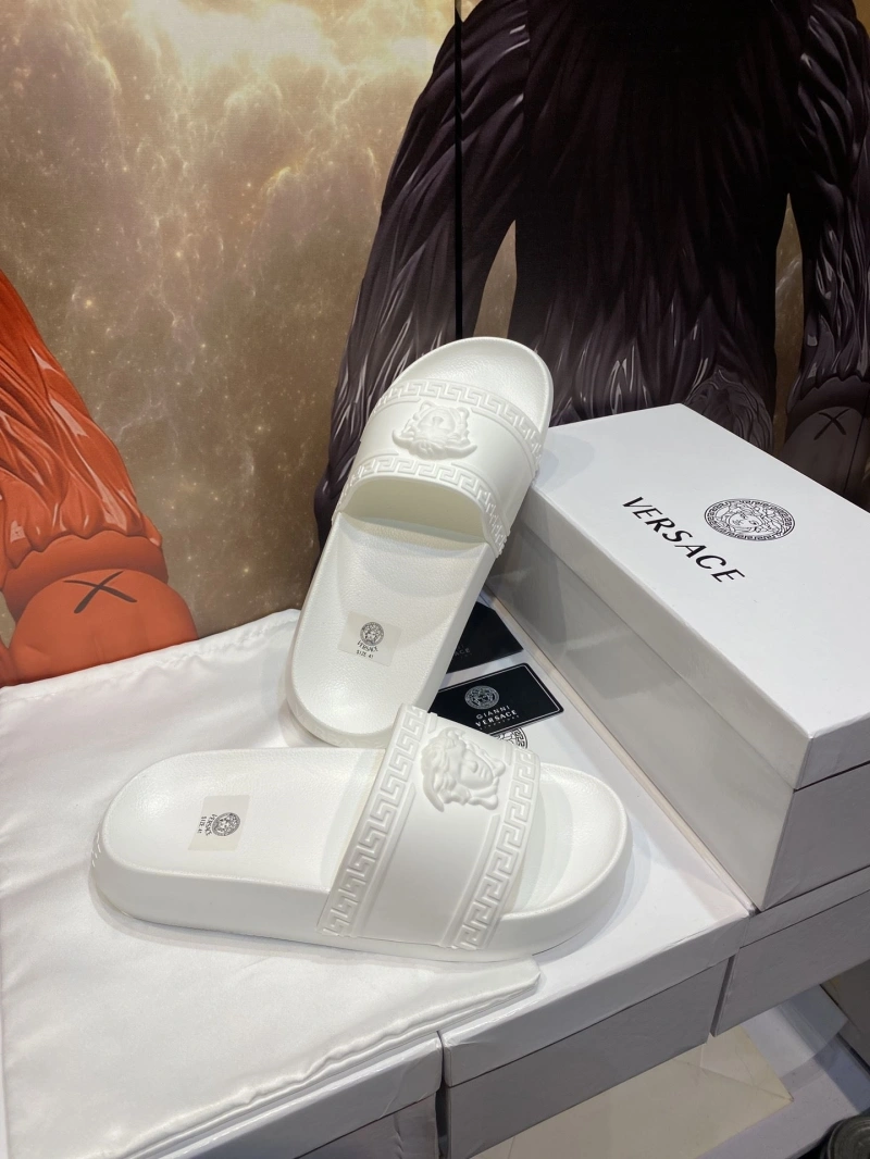Comfortable Gxvxnchy Slippers 153535