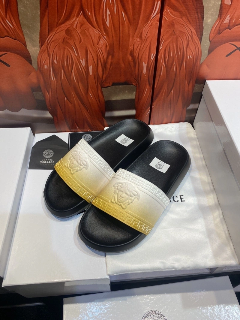 Lightweight Gxvxnchy Slippers 153532