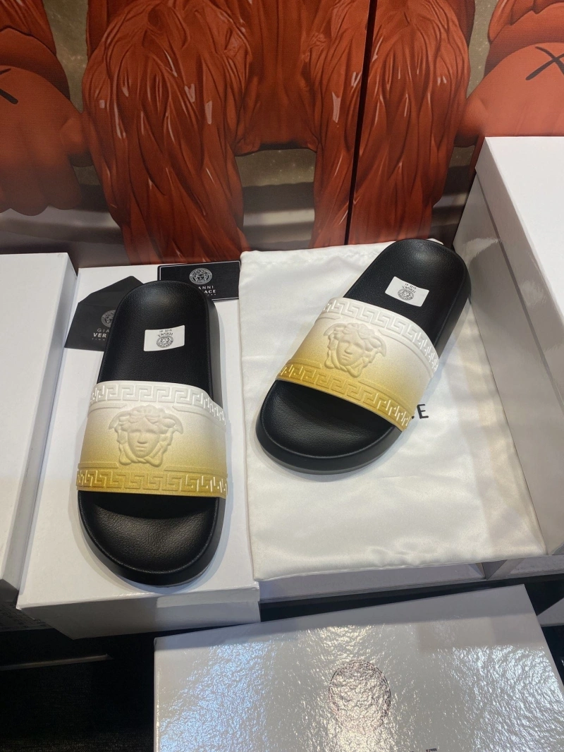 Lightweight Gxvxnchy Slippers 153532