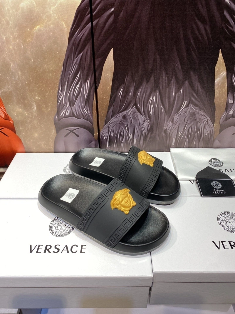 Minimalist Gxvxnchy Slippers 153521