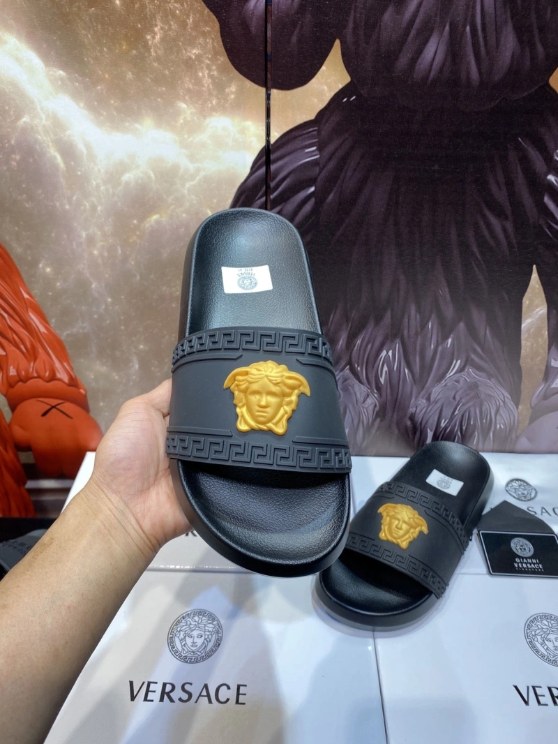 Minimalist Gxvxnchy Slippers 153521