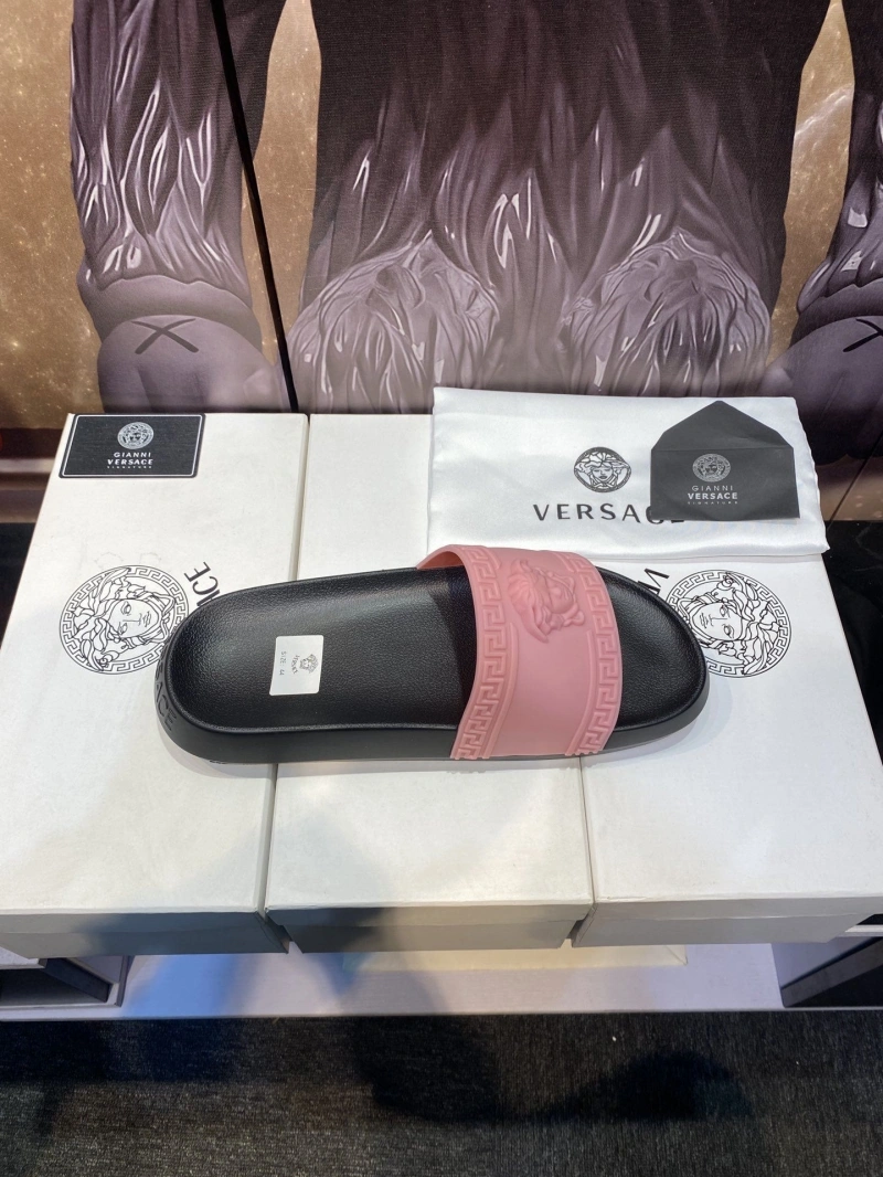 Gxvxnchy Slippers AllSeason 153518