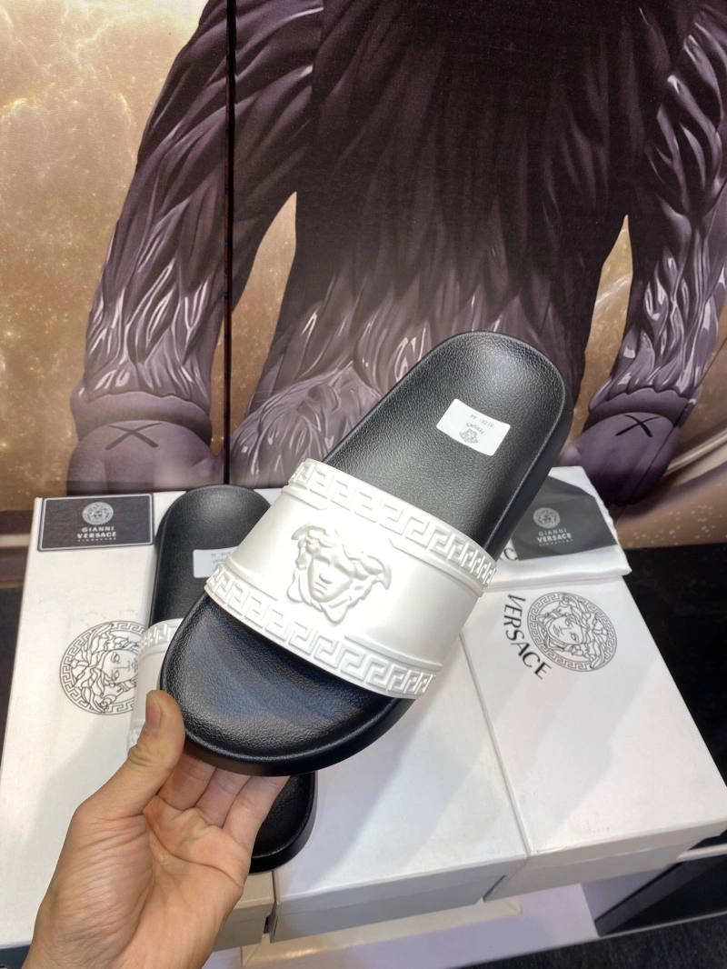 Cozy Gxvxnchy Slippers 153528