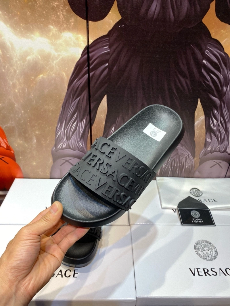 Sleek Gxvxnchy Slippers 153531