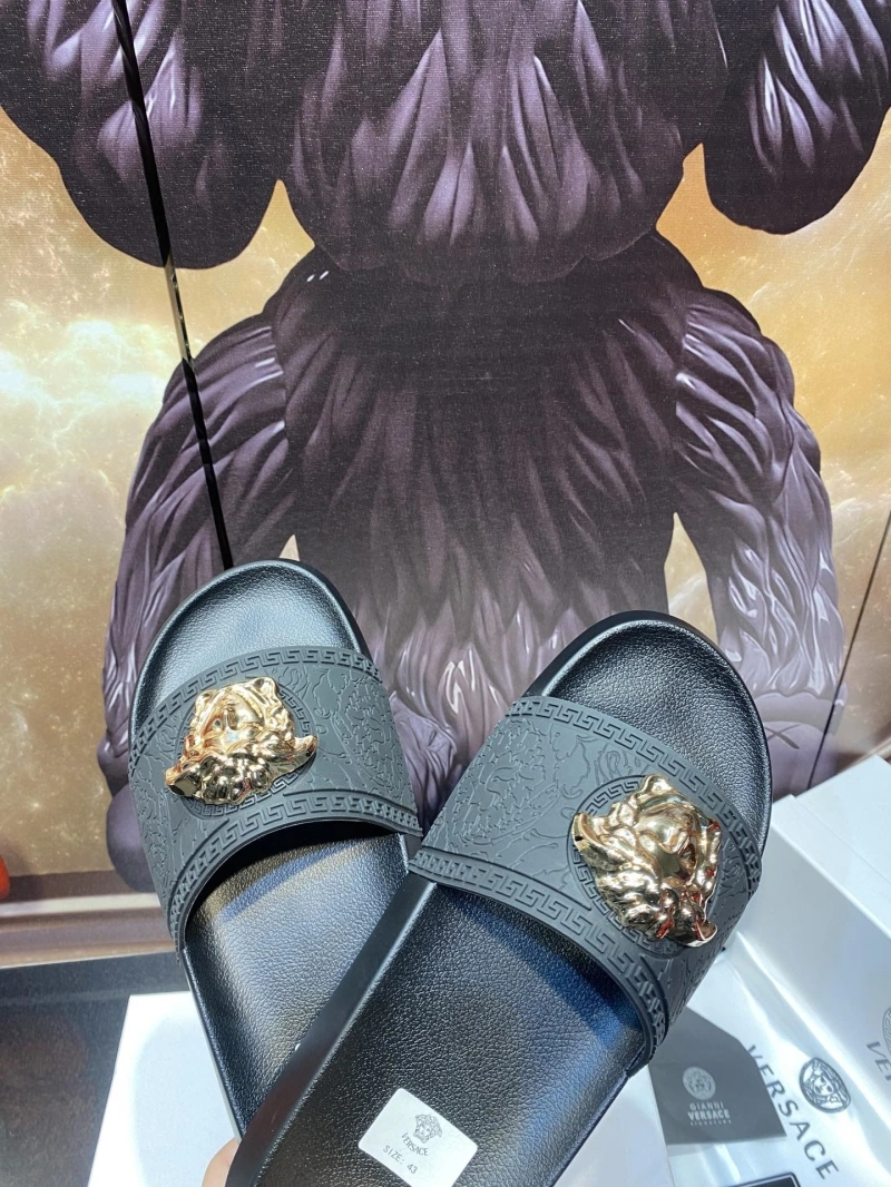 Vibrant Gxvxnchy Slippers 153523
