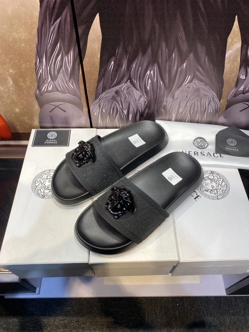 Sleek Gxvxnchy Slippers 153522