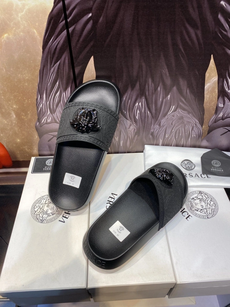 Sleek Gxvxnchy Slippers 153522