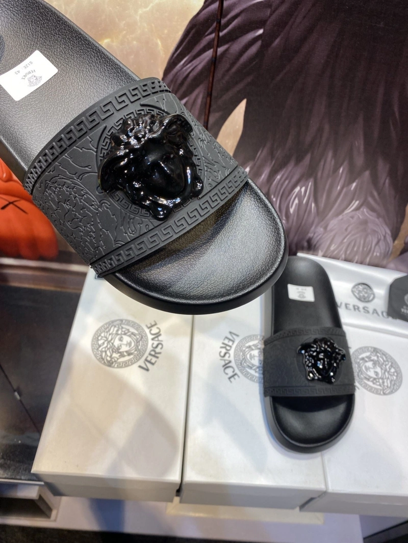 Sleek Gxvxnchy Slippers 153522