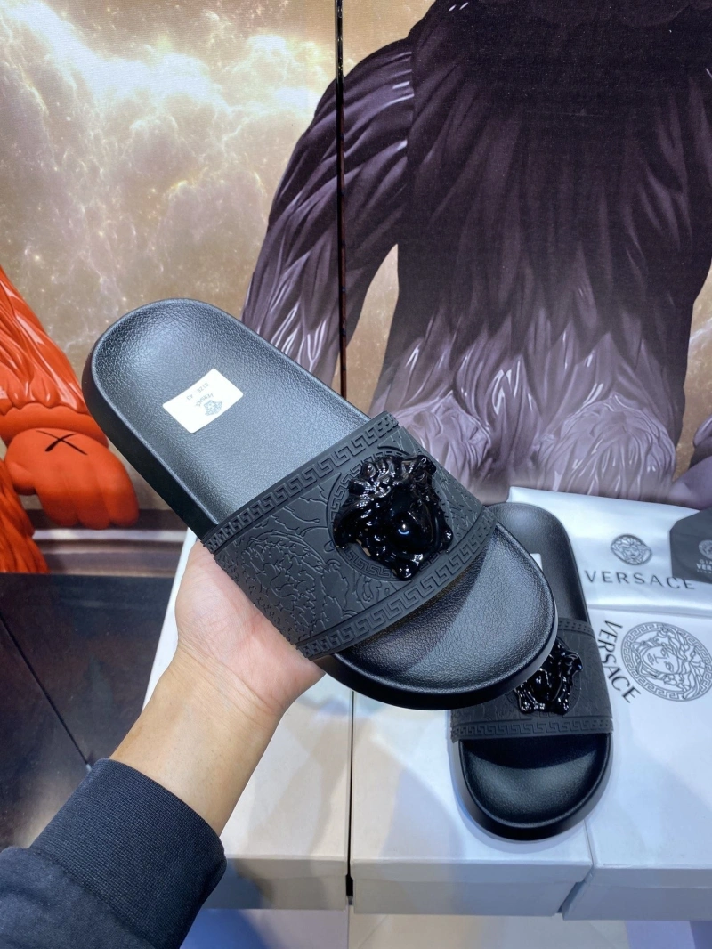Sleek Gxvxnchy Slippers 153522