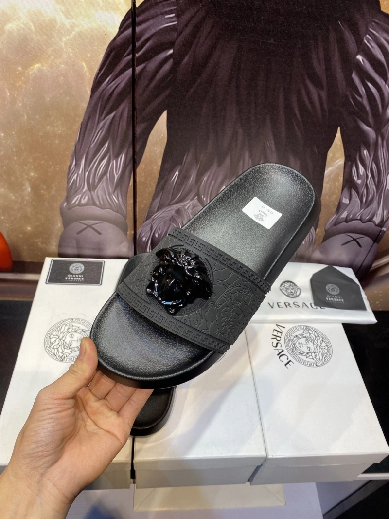 Sleek Gxvxnchy Slippers 153522