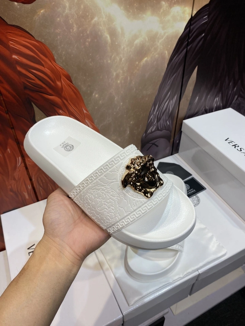 Gxvxnchy Slippers Classic 153519