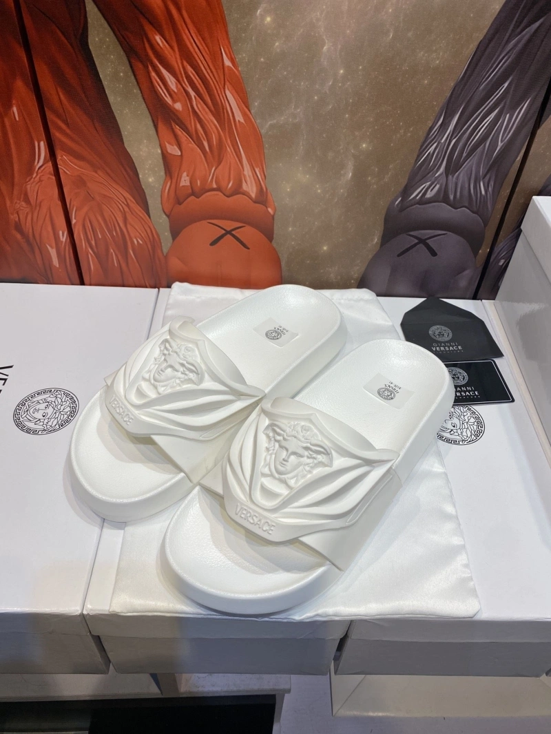 Gxvxnchy Slippers AllSeason 153520