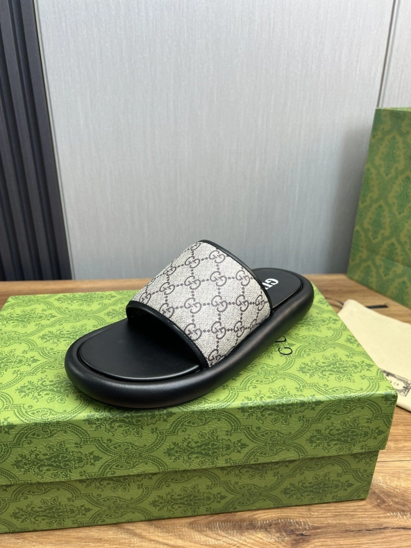 Bright Gxccx Slippers 159694