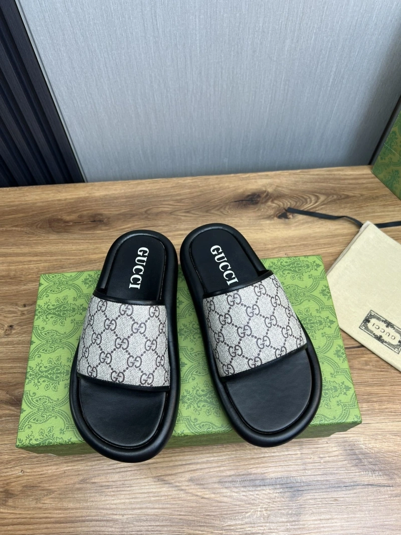 Bright Gxccx Slippers 159694