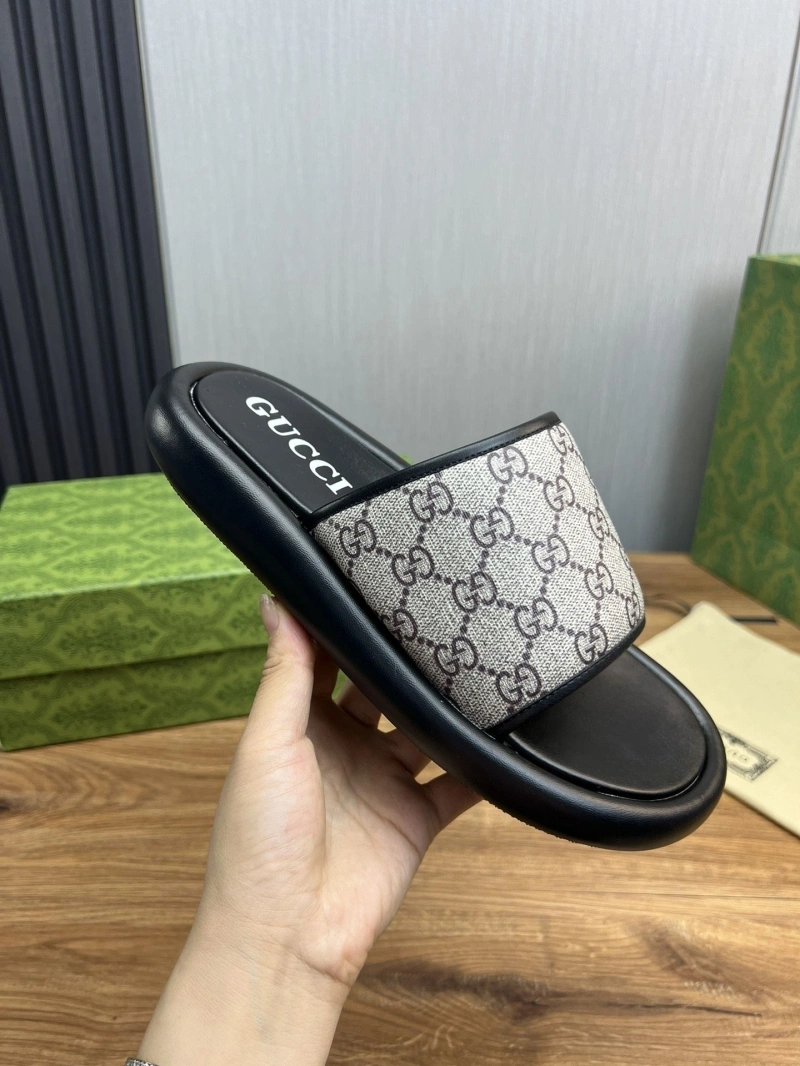 Bright Gxccx Slippers 159694