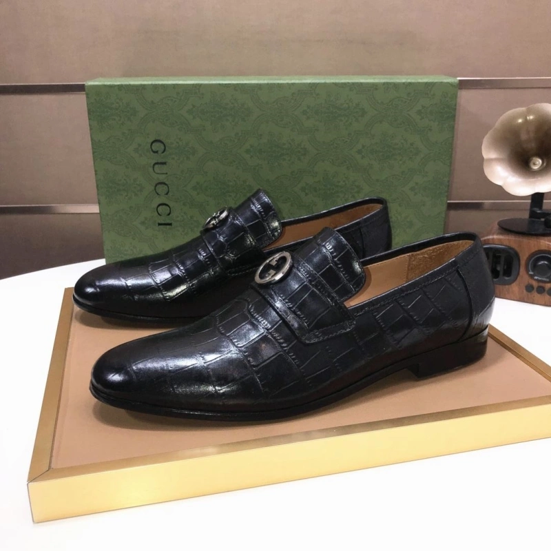 Stylish Gxccx Leather Shoes 160632