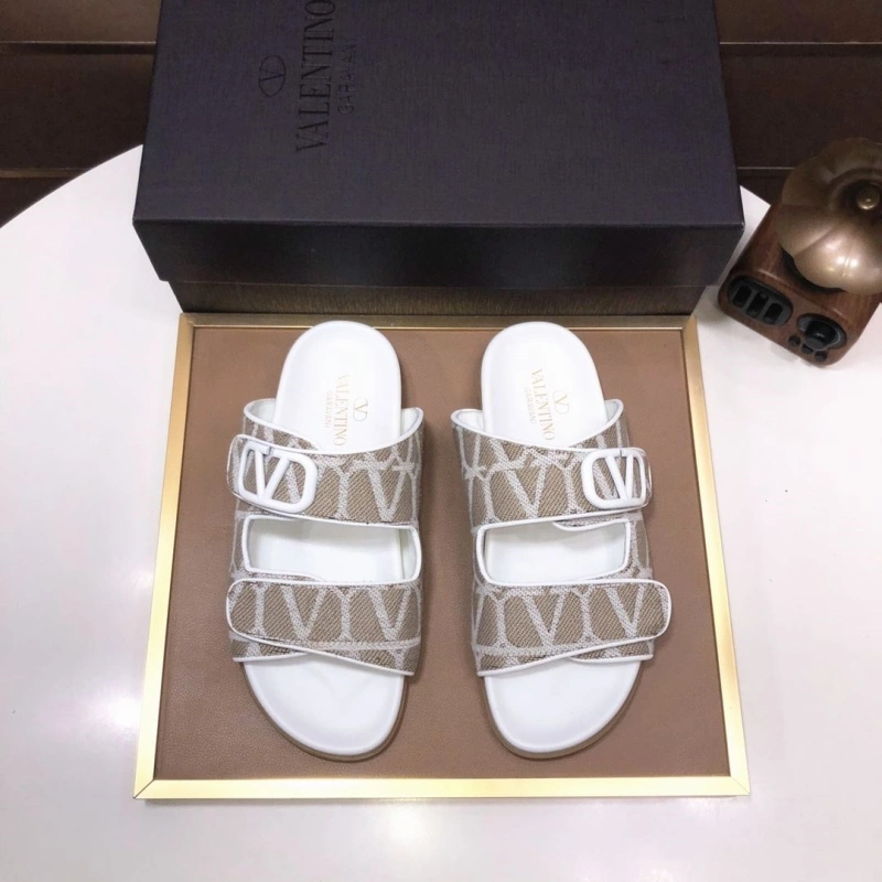 Bold Vxlxntino Slippers 231252