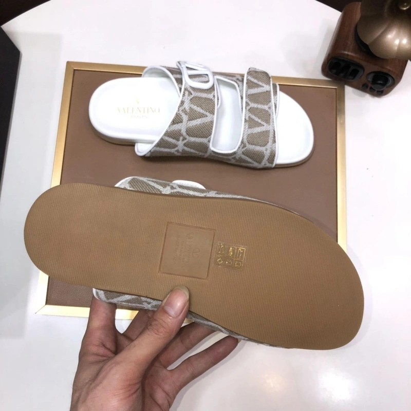 Bold Vxlxntino Slippers 231252