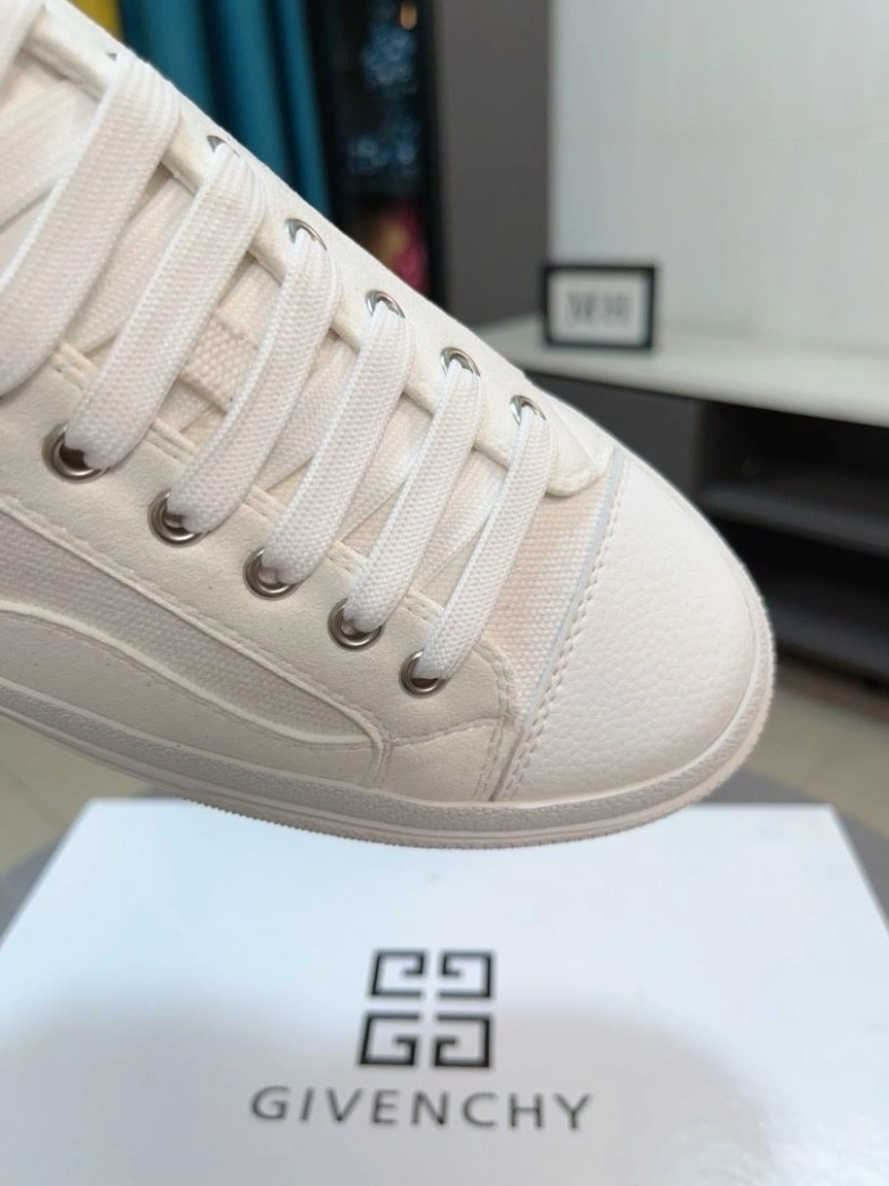 Sophisticated Gxvxnchy Sneakers 153482