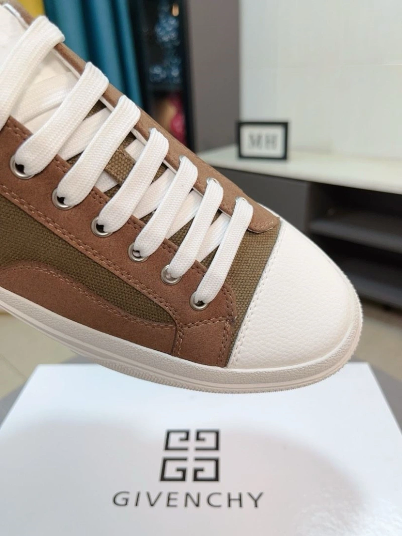 Gxvxnchy Sneakers Trendsetting 153474