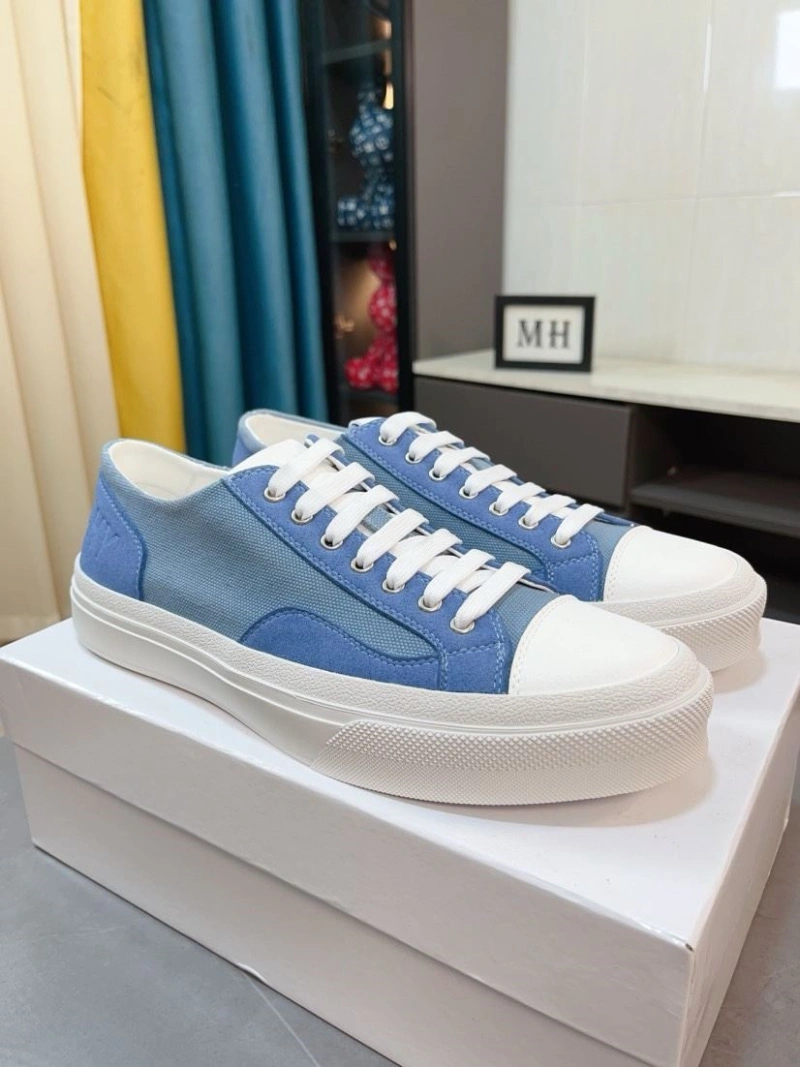 Gxvxnchy Sneakers HighQuality 153470