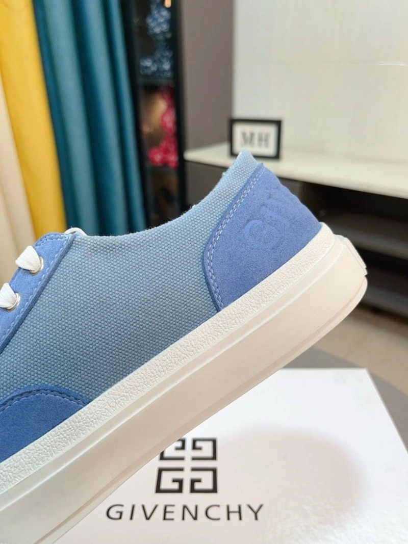 Gxvxnchy Sneakers HighQuality 153470