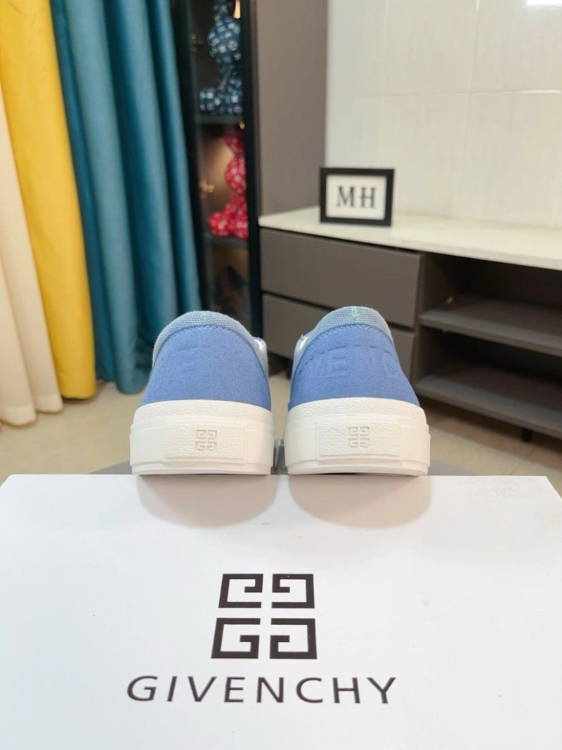 Gxvxnchy Sneakers HighQuality 153470