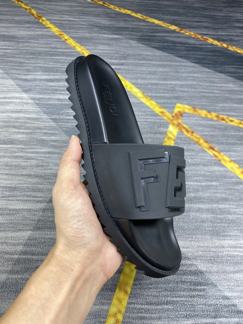 Sleek Fxndx Slippers 148312