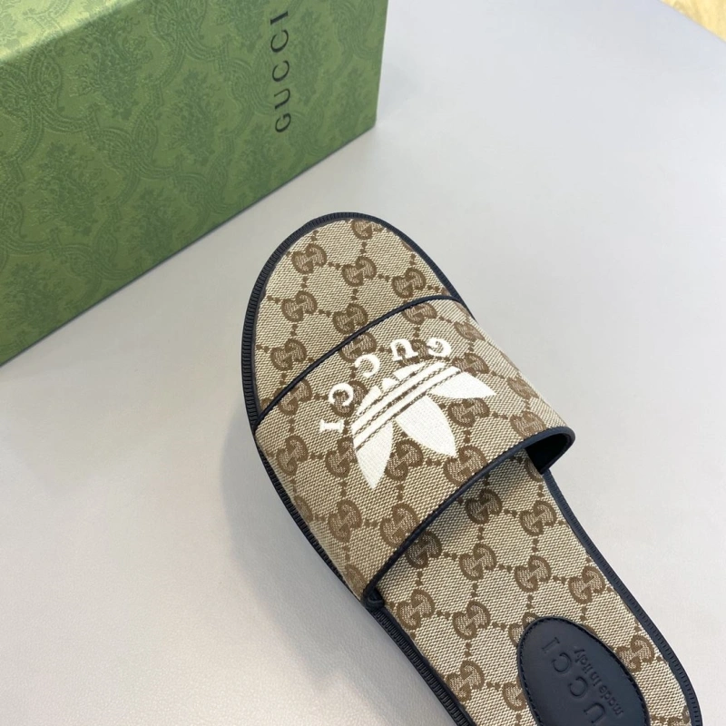 Gxccx Slippers Vibrant 159676
