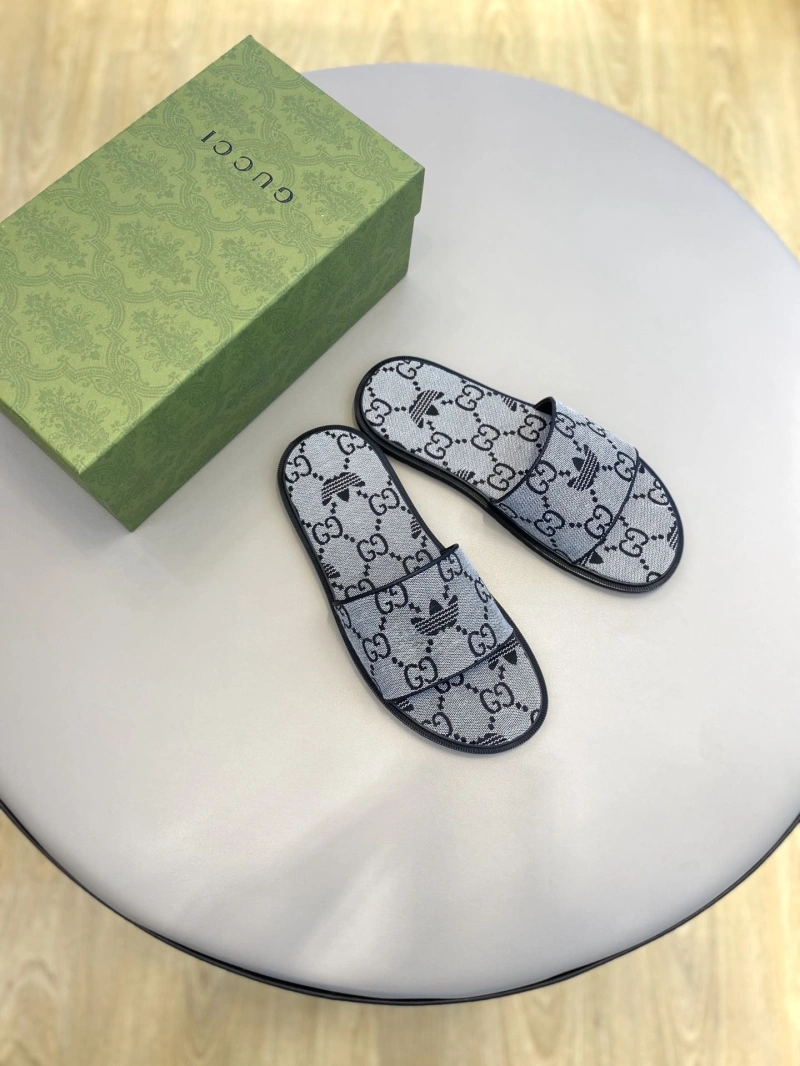 Gxccx Slippers Timeless 159673