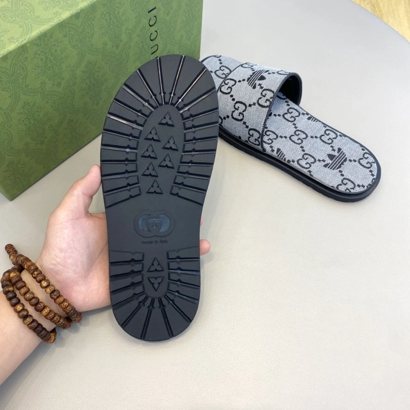 Gxccx Slippers Timeless 159673