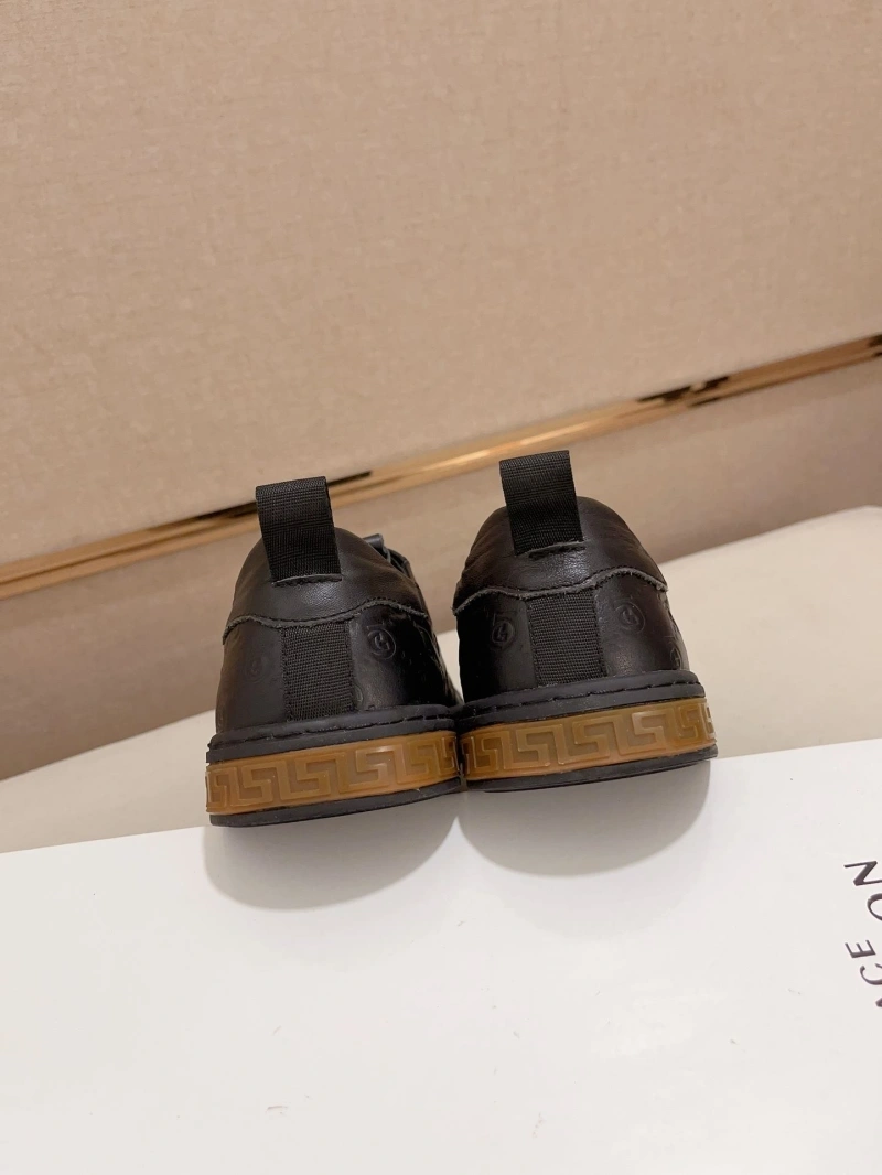 Gxvxnchy Sneakers Lightweight 153479