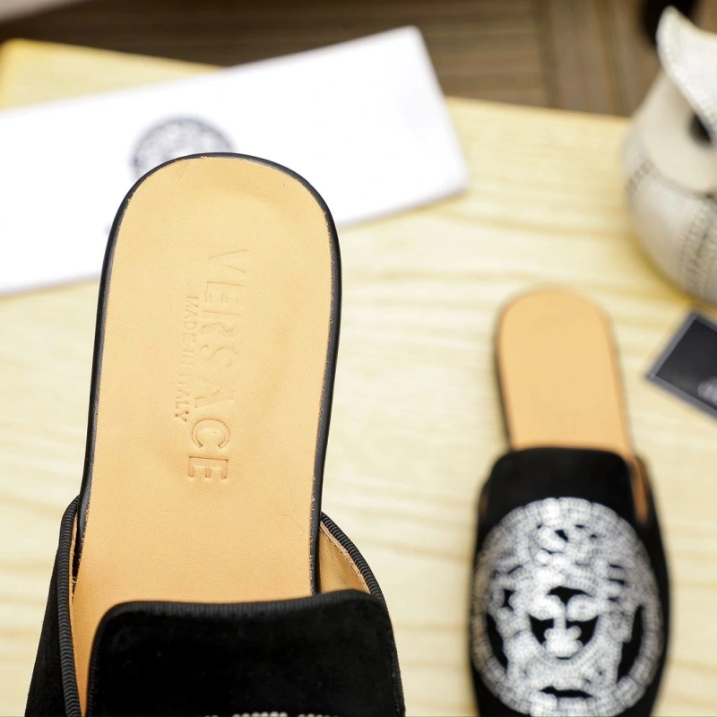 DailyWear Gxvxnchy Slippers 153508